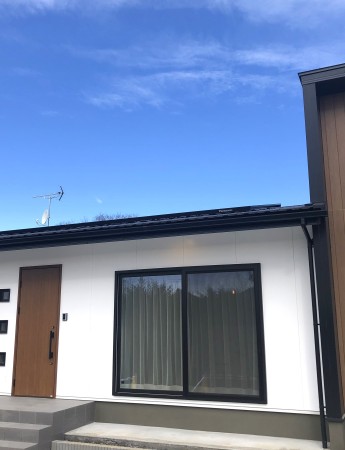 ロフトから暮らしを望む平屋